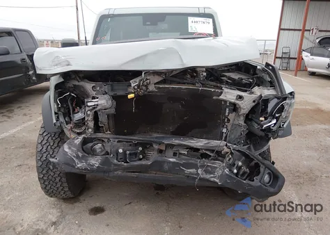 2024 Ford Bronco Black Diamond z USA, uszkodzony, nr VIN 1FMEE1BPXRLA22120